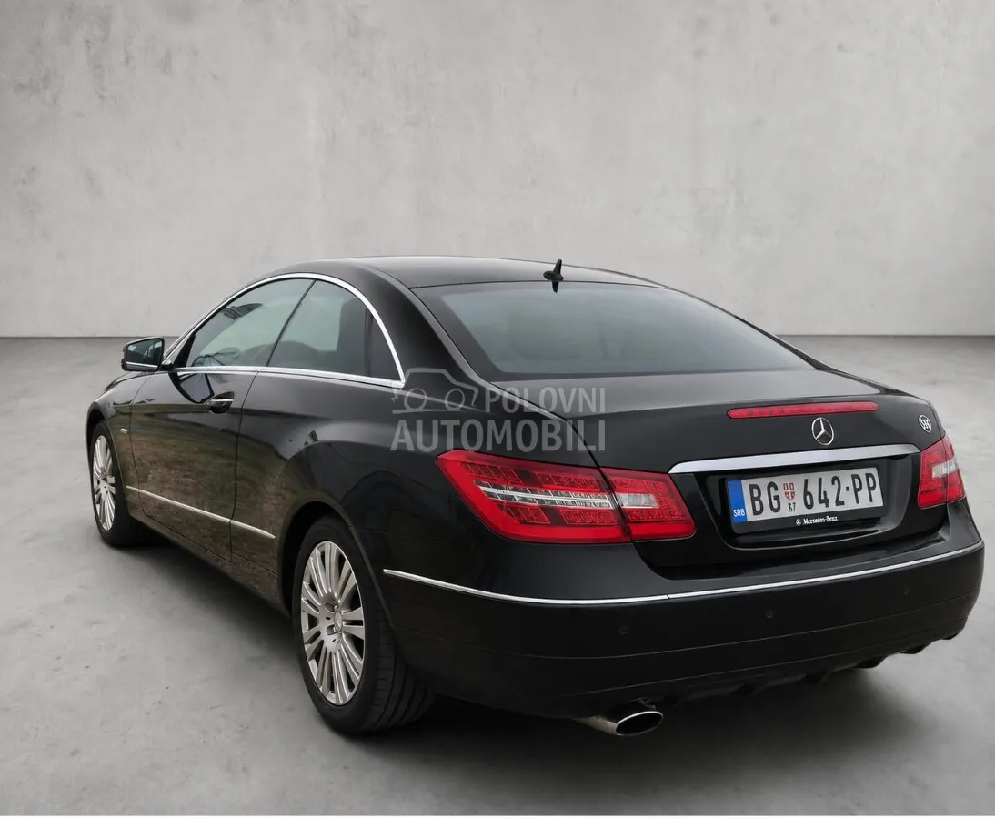 Mercedes-Benz E 250 2010 photo 3
