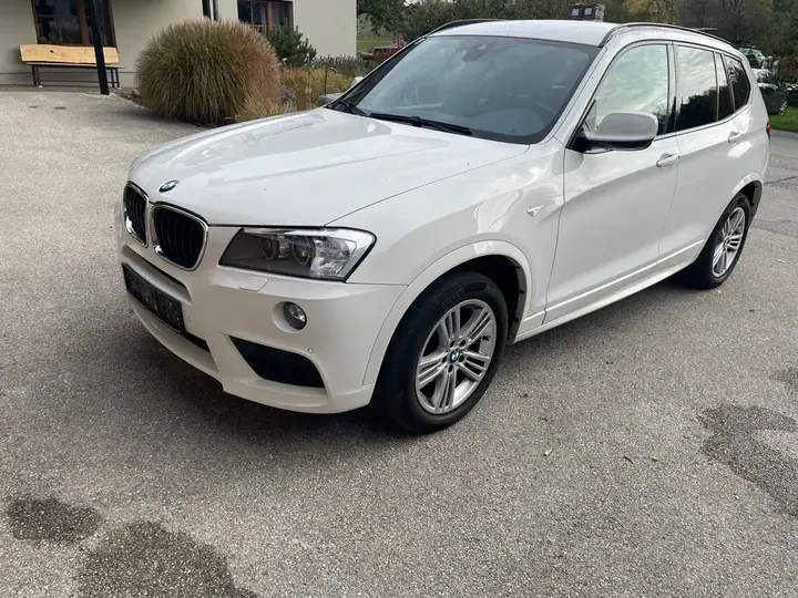 BMW X3 2013 photo 2
