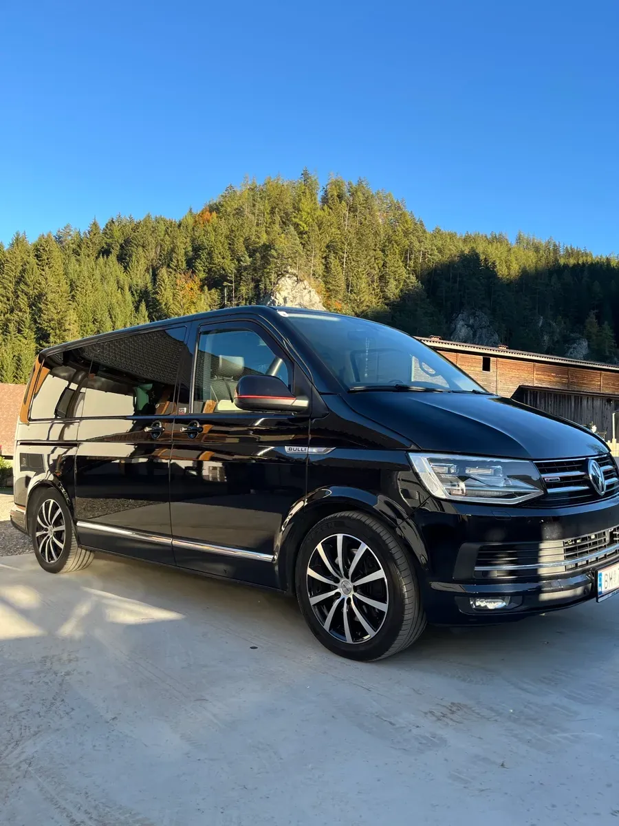 Volkswagen Multivan 2015 photo 2