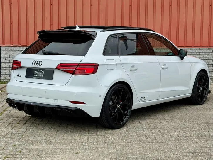 Audi A3 2017 photo 3