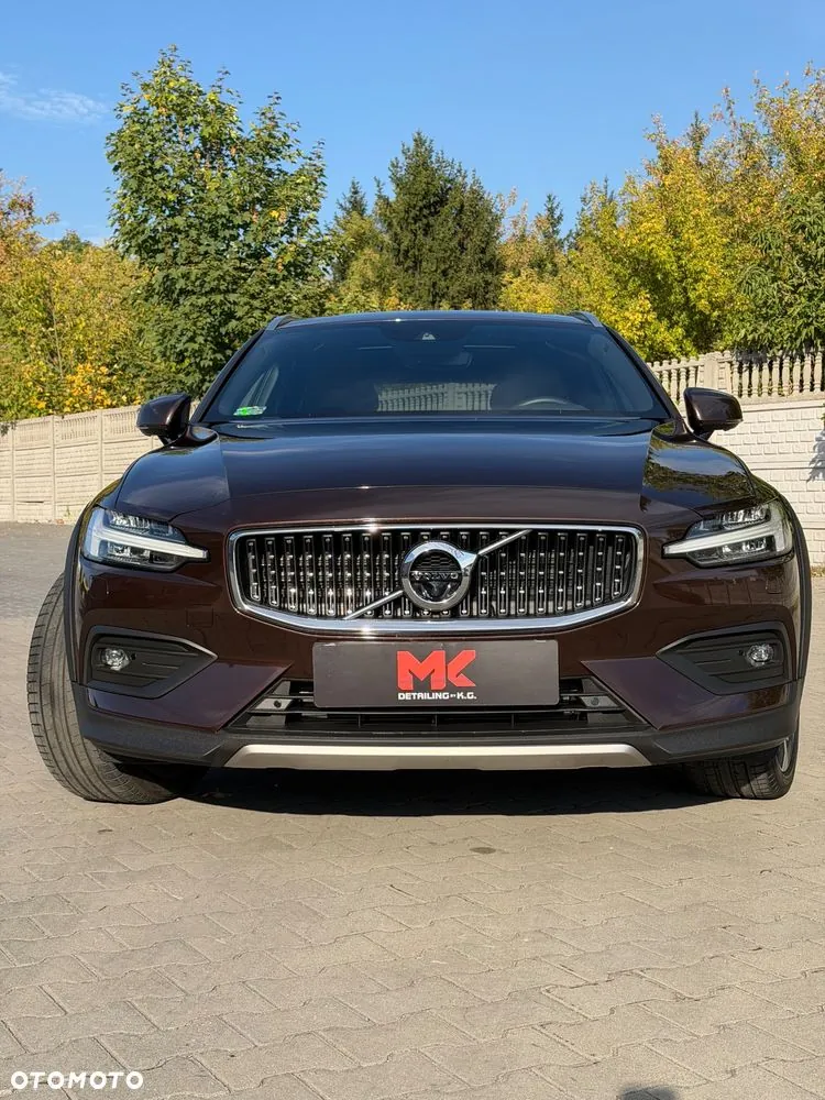 Volvo V60 2021 photo 3