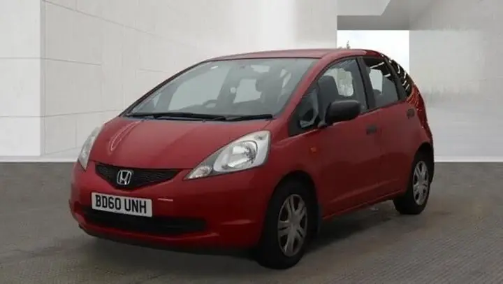 Honda Jazz 2011 photo 2