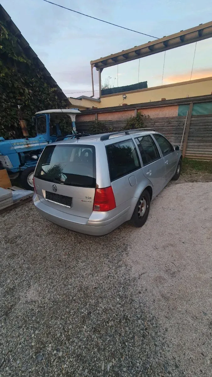 Volkswagen Bora 2001 photo 2