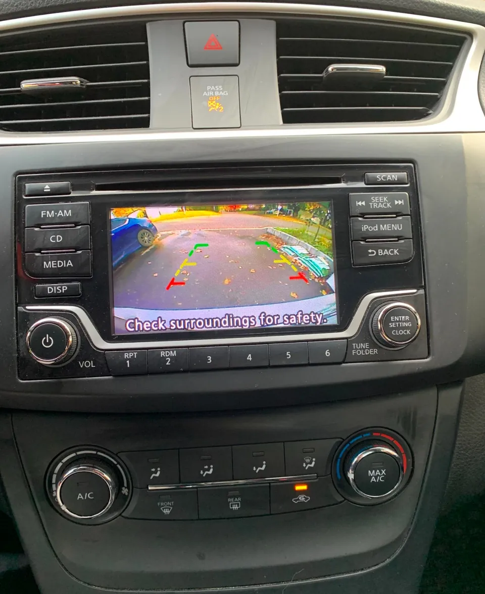 Nissan Sentra 2018 photo 4