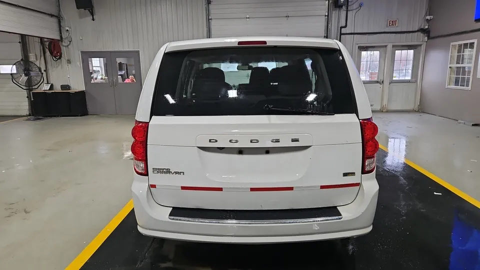 Dodge Grand Caravan 2018 photo 4