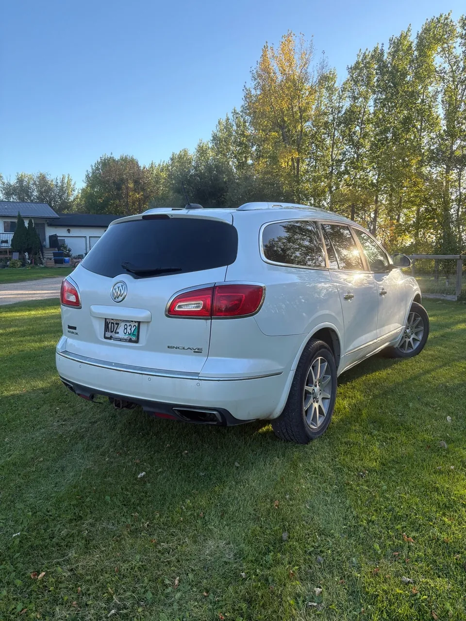 Buick Enclave 2017 photo 3