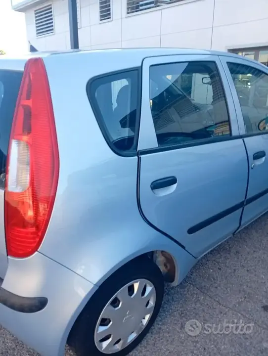 Mitsubishi Colt 2007 photo 4