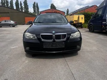 BMW 318I 2007 photo 2