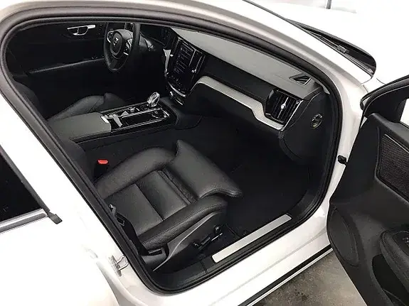 Volvo V60 2022 photo 5