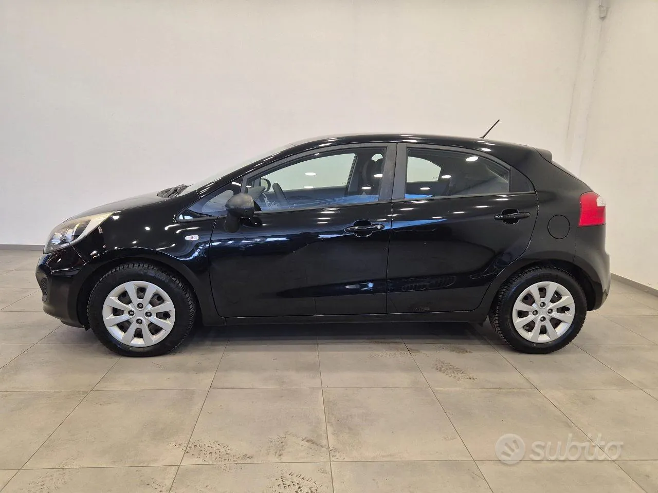 Kia Rio 2012 photo 3