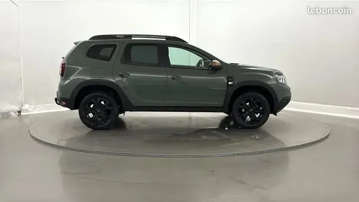 Dacia Duster 2023 photo 4