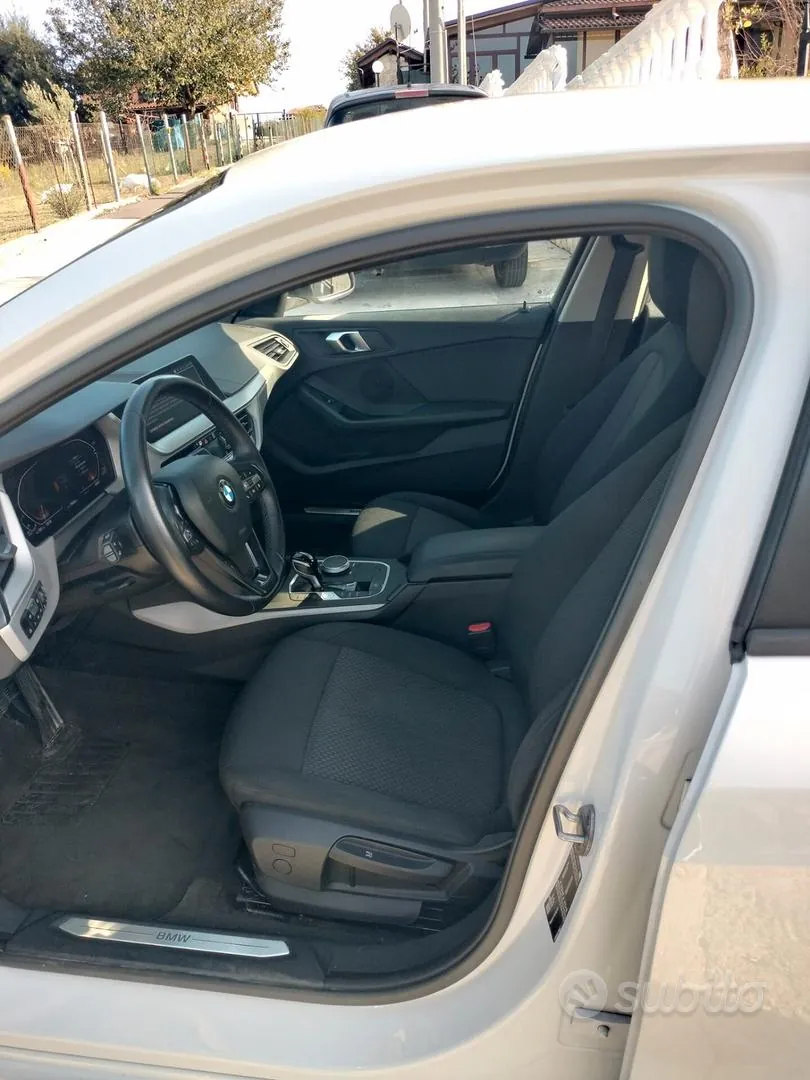 BMW 118D 2022 photo 5