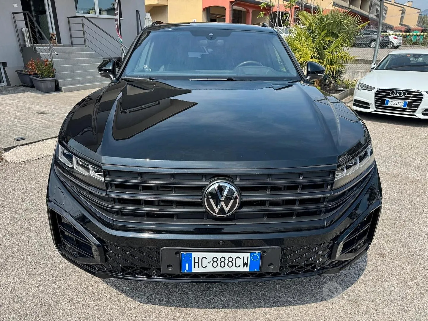Volkswagen Touareg 2025 photo 2
