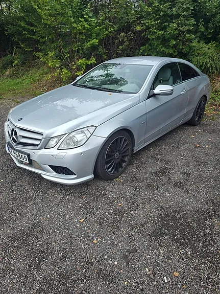 Mercedes-Benz E350 D 2009 photo 2