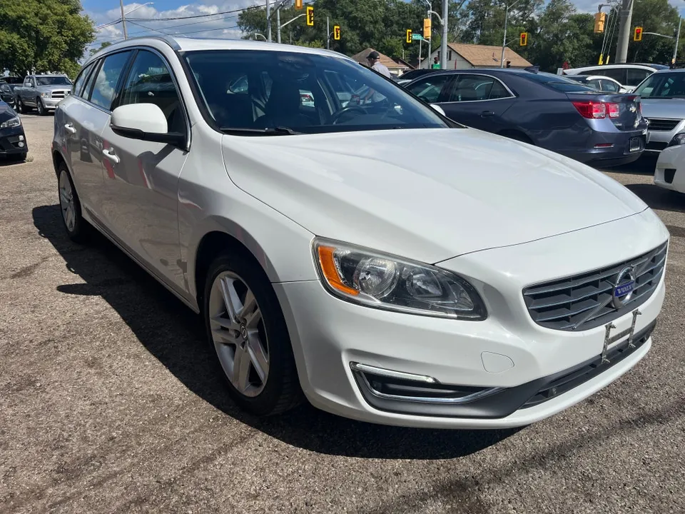Volvo V60 2015 photo 3