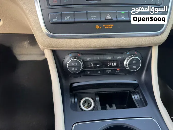 Mercedes-Benz Gla Class 2017 photo 3