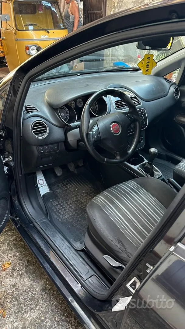 Fiat Punto Evo 2011 photo 5