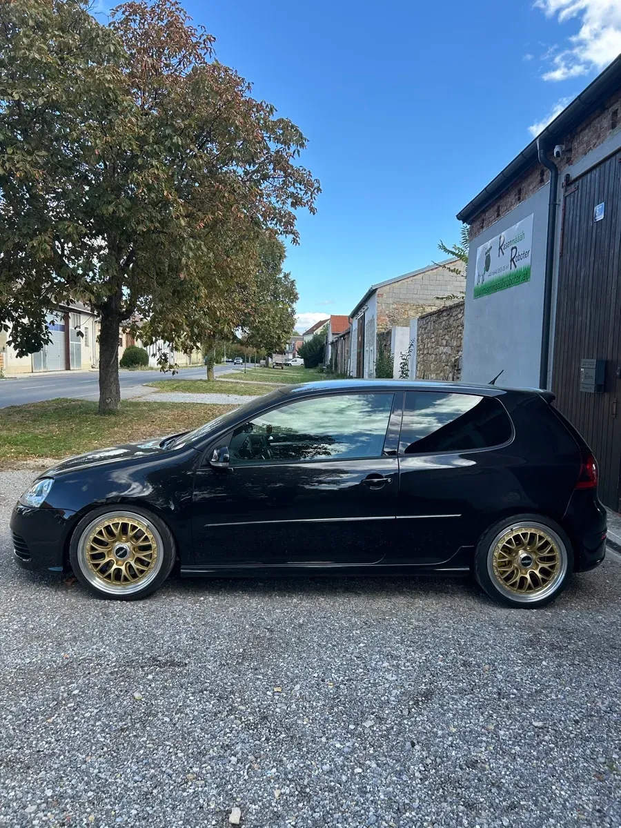 Volkswagen Golf 2006 photo 2