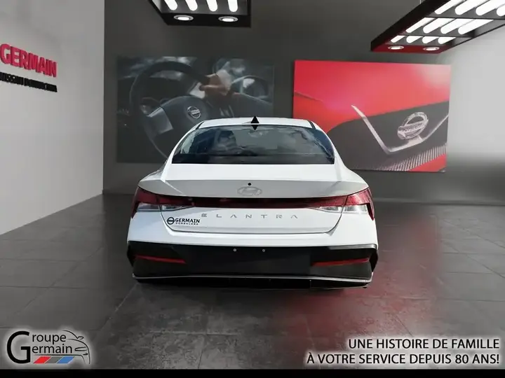 Hyundai Elantra 2024 photo 4