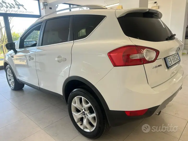 Ford Kuga 2012 photo 4