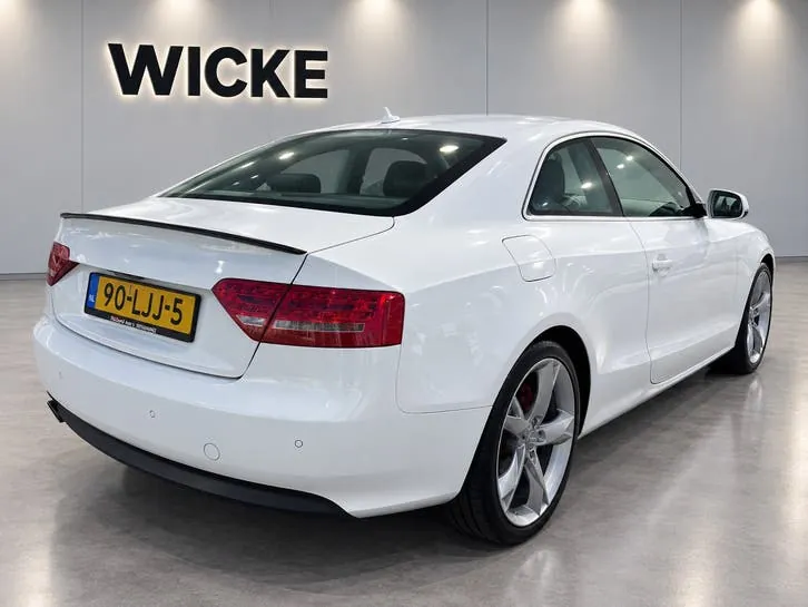 Audi A5 2010 photo 3