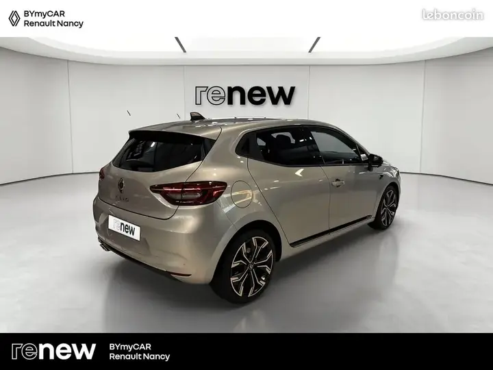 Renault Clio 2022 photo 5