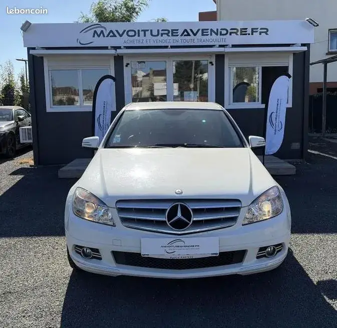 Mercedes-Benz C-Class 2009 photo 2