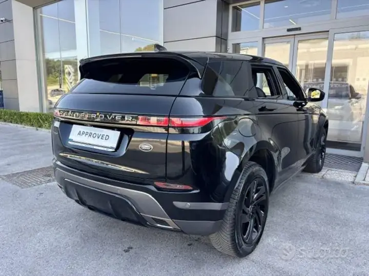 Land Rover Evoque 2022 photo 2