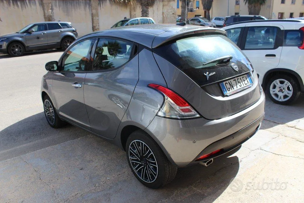 Lancia Ypsilon 2023 photo 3