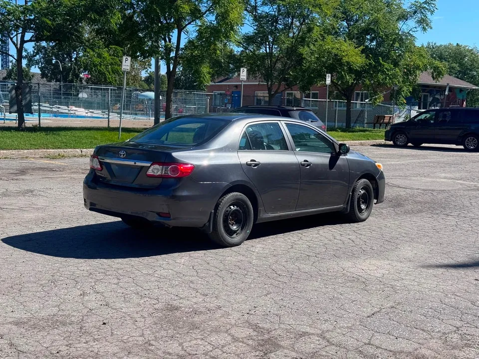 Toyota Corolla 2013 photo 2