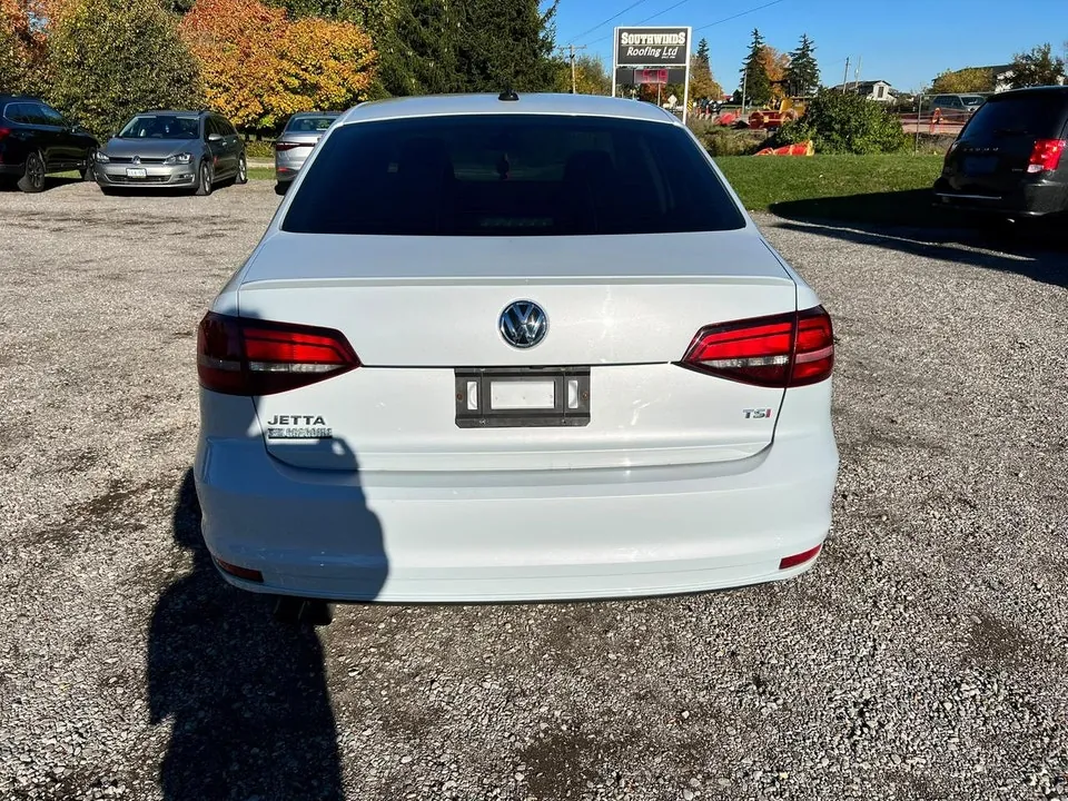 Volkswagen Jetta 2017 photo 4