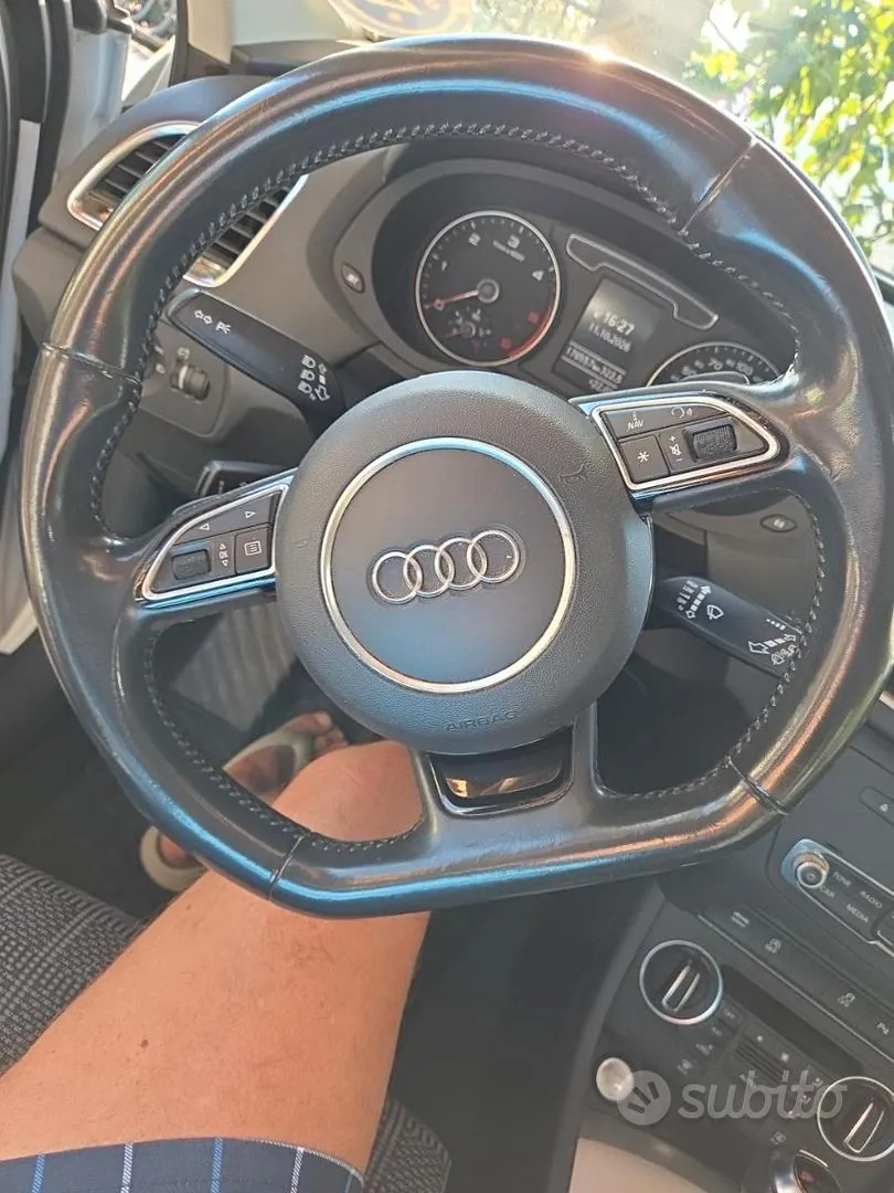 Audi Q3 2018 photo 2
