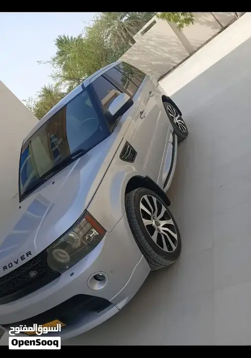 Land Rover Range Rover Sport 2012 photo 4