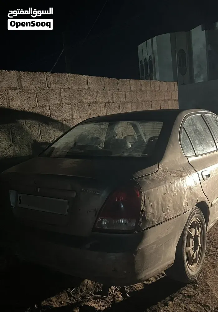 Hyundai Avante 2002 photo 2