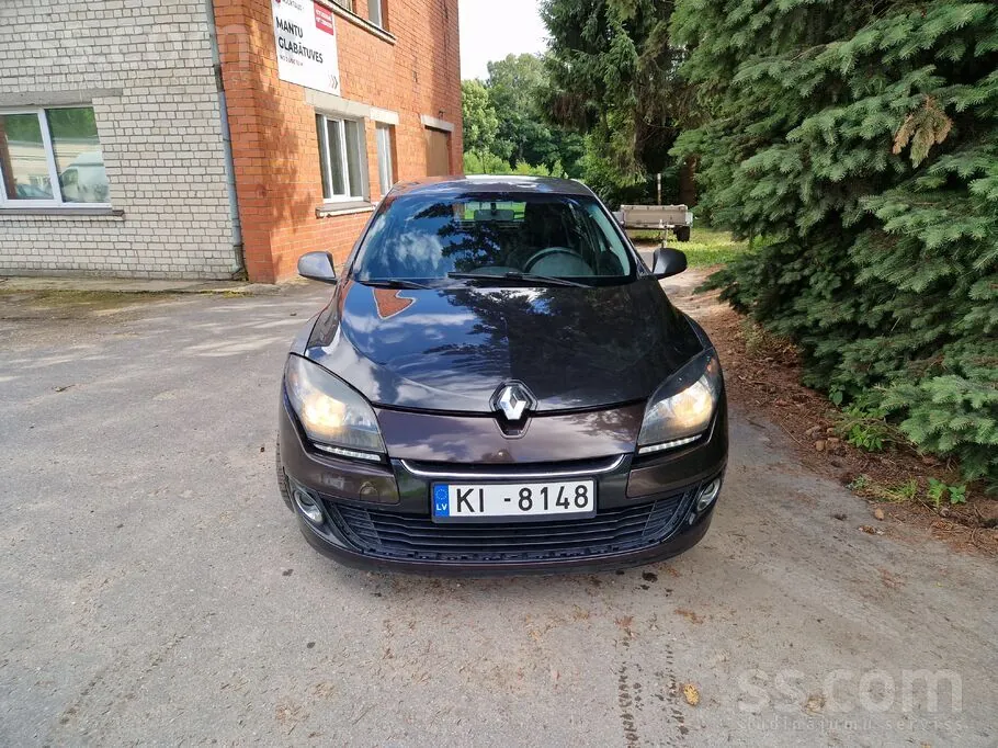Renault Megane 2012 photo 2