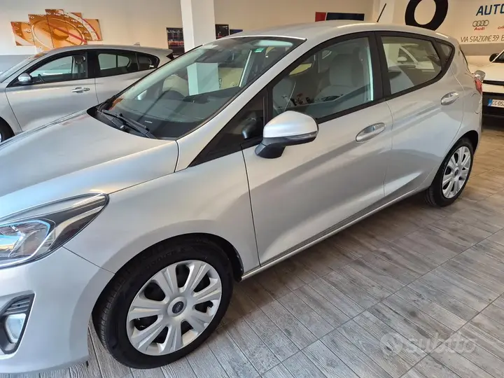 Ford Fiesta 2018 photo 2