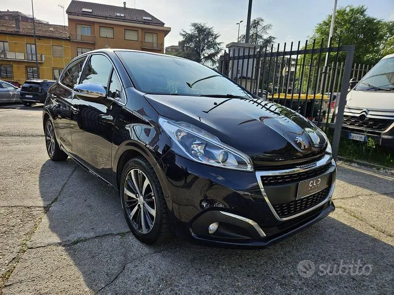 Peugeot 208 2016 photo 3