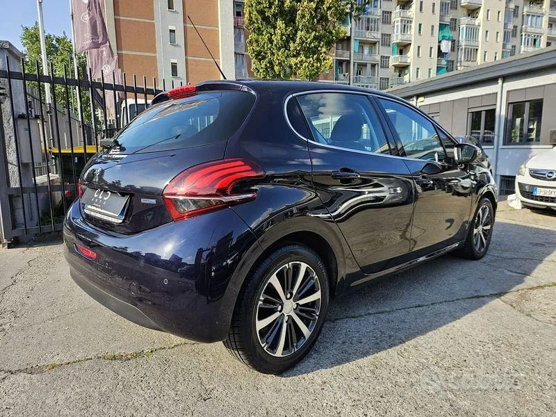 Peugeot 208 2016 photo 4