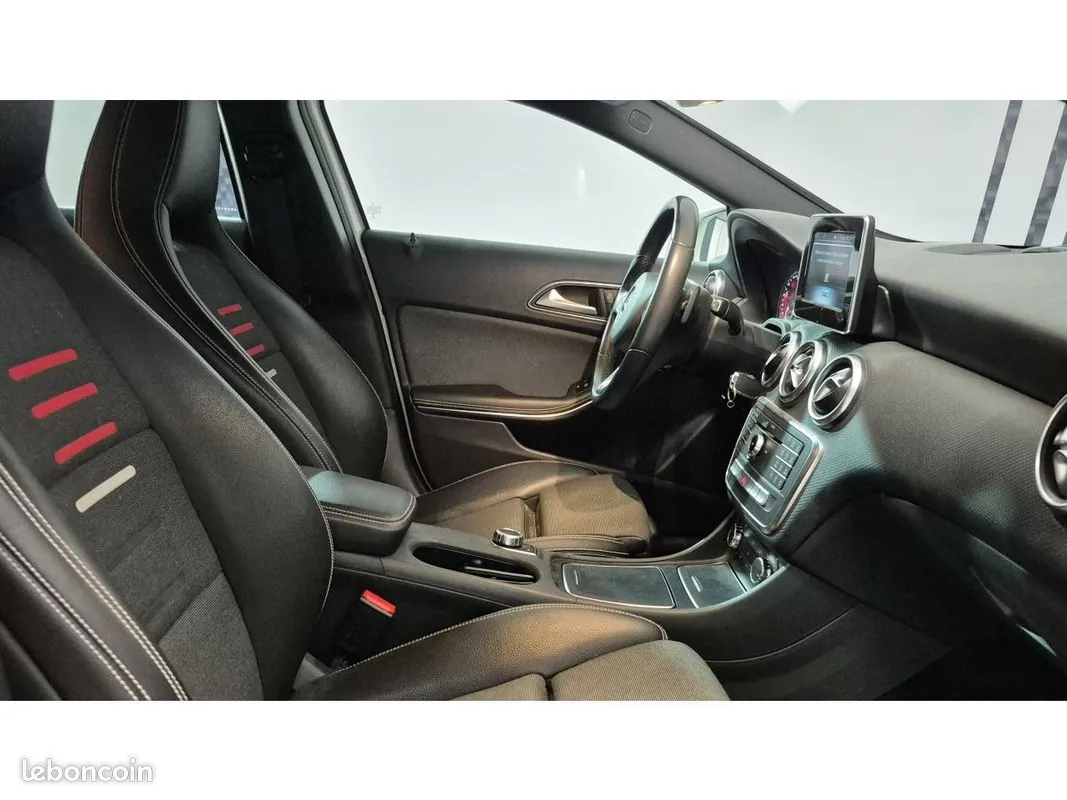 Mercedes-Benz A-Class 2017 photo 4