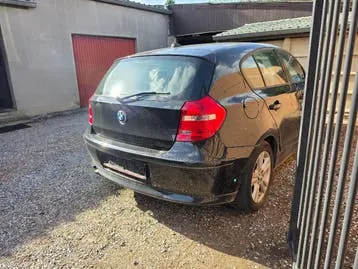BMW 1 Series 2010 photo 3