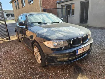 BMW 1 Series 2010 photo 2