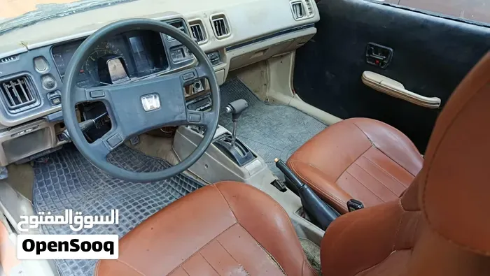 Honda Prelude 1981 photo 3