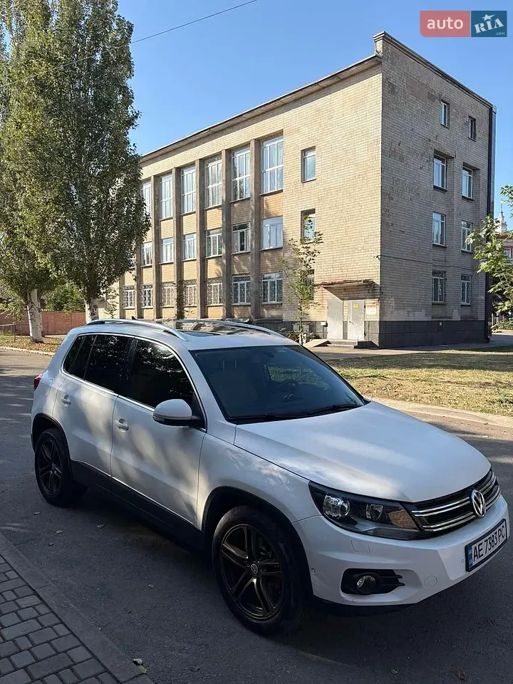 Volkswagen Tiguan 2012 photo 4