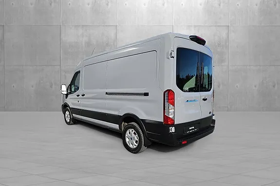 Ford Transit 2022 photo 3