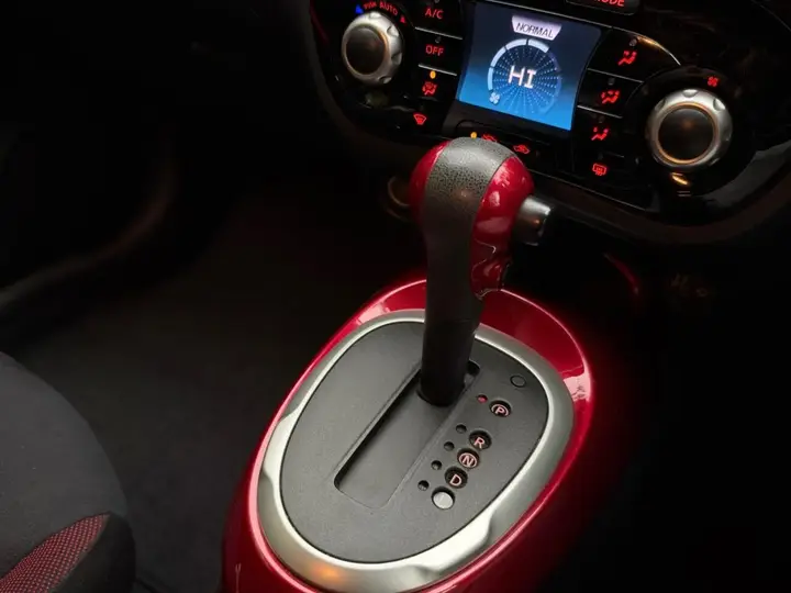 Nissan Juke 2015 photo 3