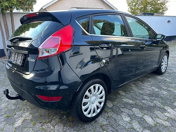 Ford Fiesta 2014 photo 4