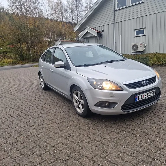 Ford Focus 2008 photo 2