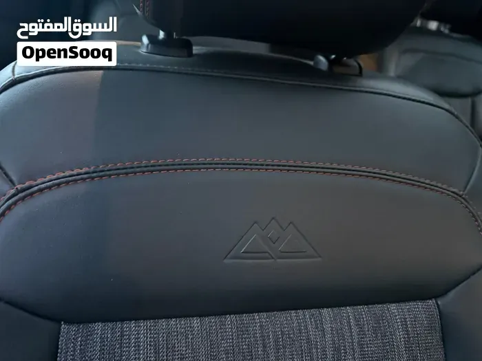 Ford Explorer 2023 photo 4