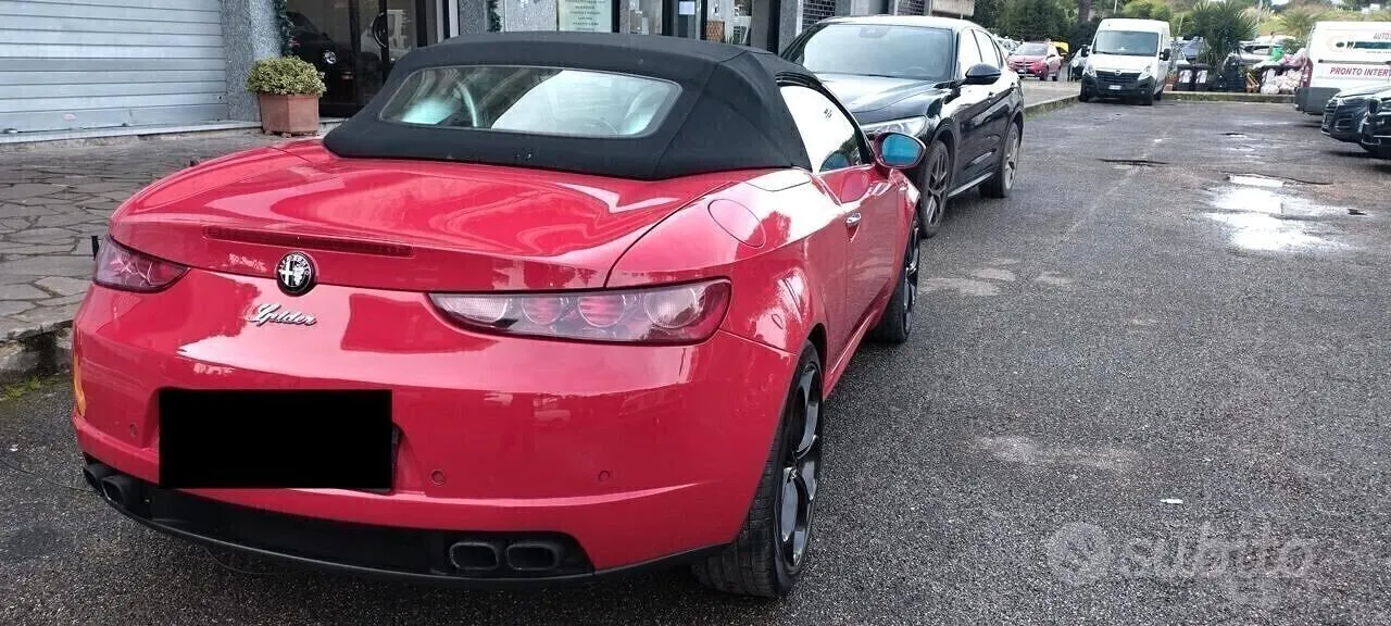 Alfa Romeo Spider 2006 photo 3