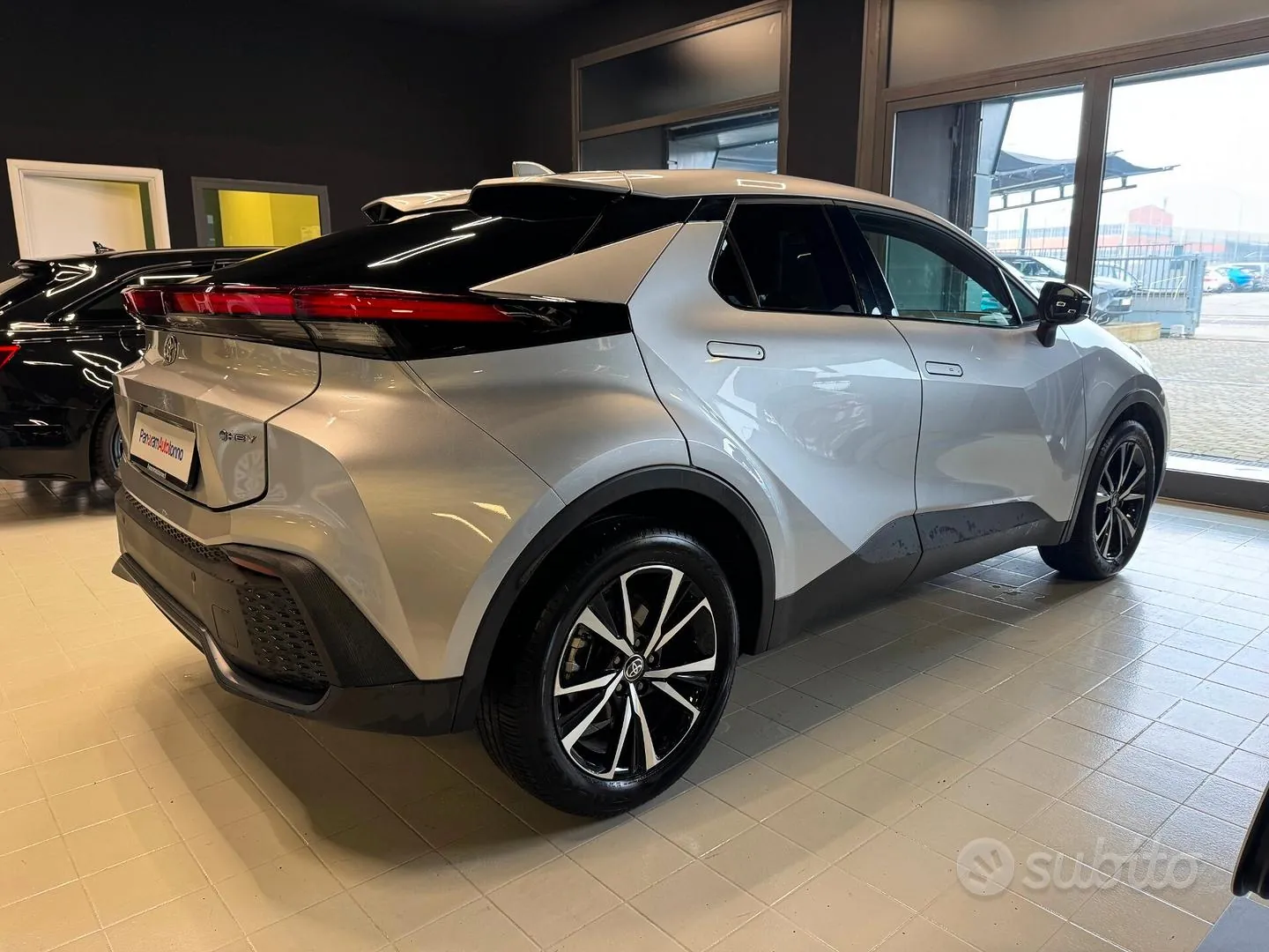 Toyota C-Hr 2025 photo 5